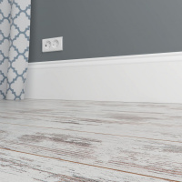Плинтус напольный из ЛДФ Ultrawood  Base 0007 (2440 x 185 x 15 мм.)