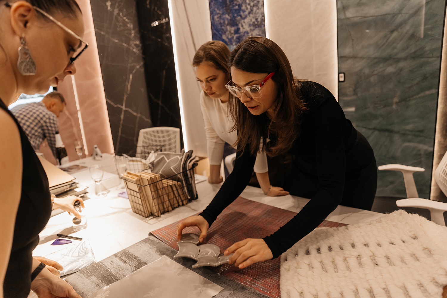 Презентация обойных новинок 2025 года от LOYMINA GROUP