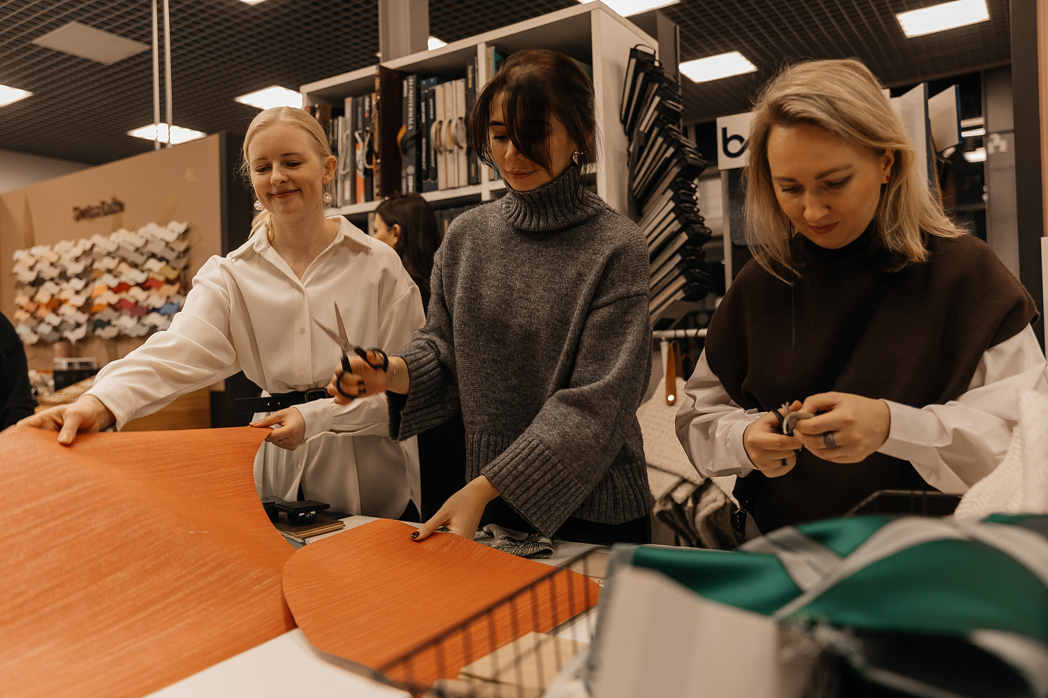 Презентация обойных новинок 2025 года от LOYMINA GROUP