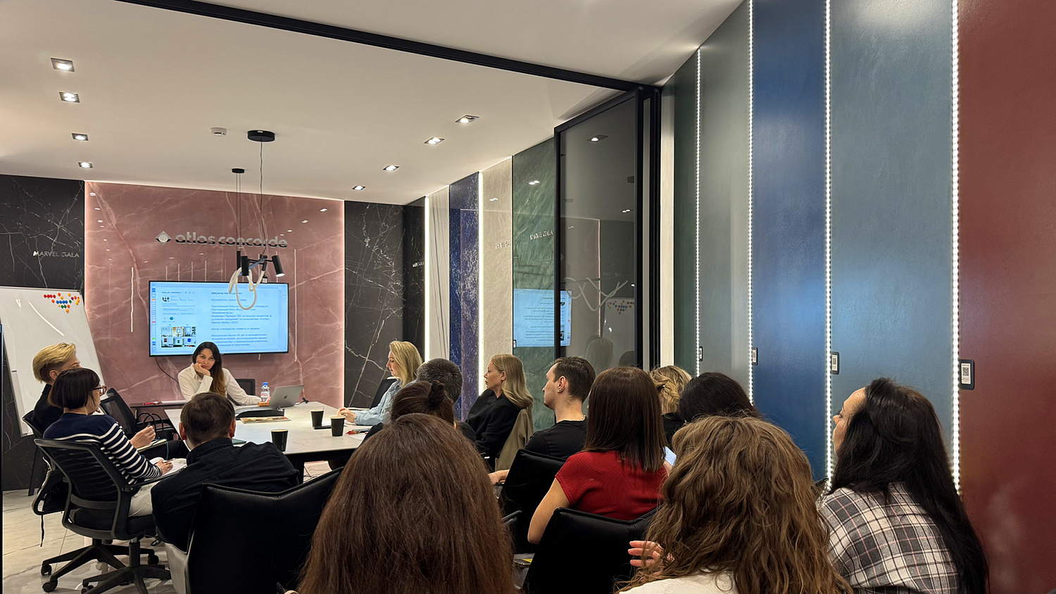 Искренний разговор с Оксаной Рапацевич: семья как сердце интерьера.