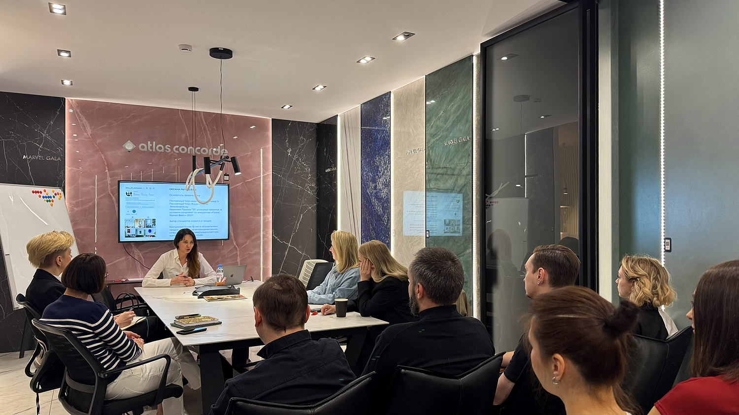 Искренний разговор с Оксаной Рапацевич: семья как сердце интерьера.